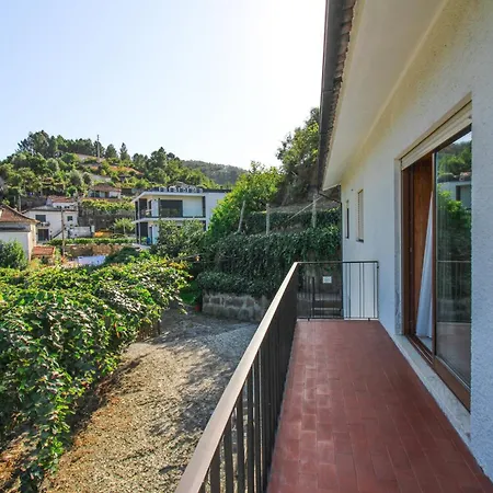 Cosy Countryside - Family House