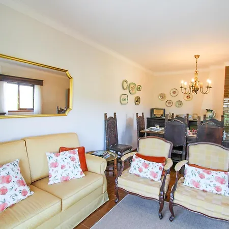 Cosy Countryside - Family House